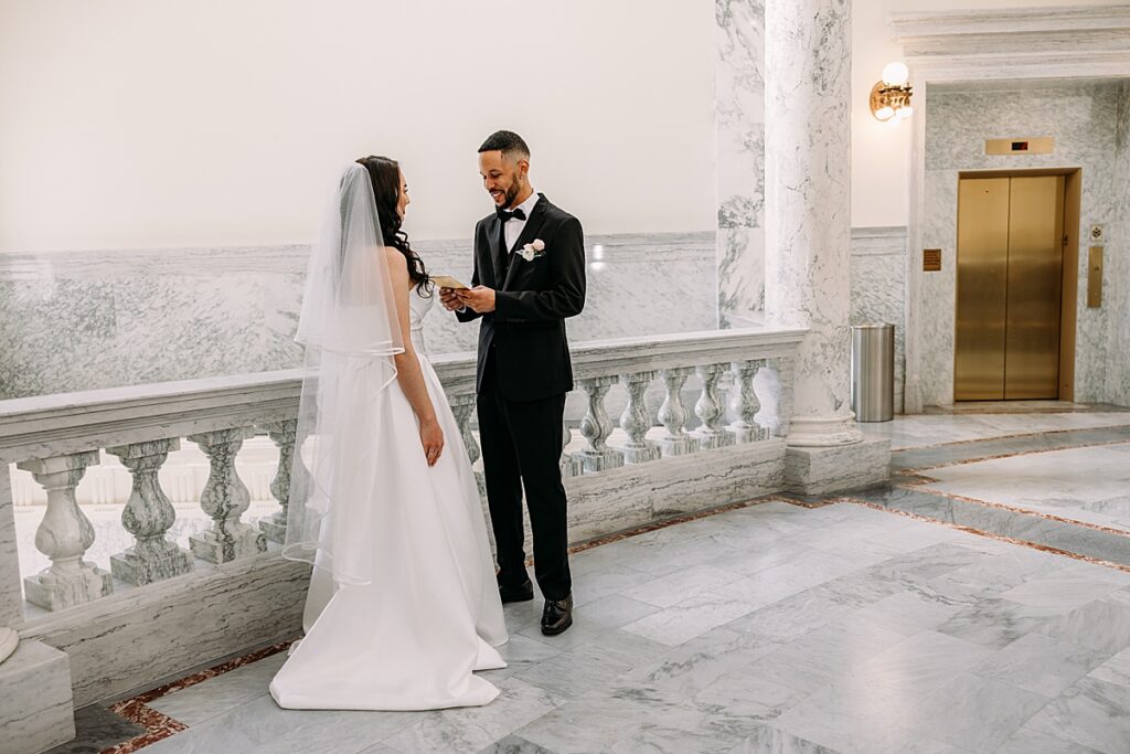 Boise elopement photographer capturing Idaho State Capitol elopement