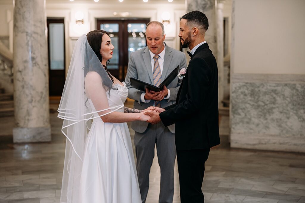 Boise elopement photographer capturing Idaho State Capitol elopement